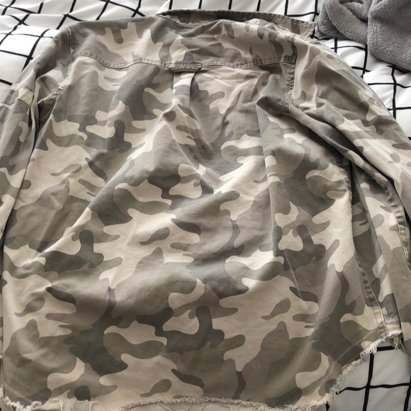 Hollister camo army jacket size small - Picture 4 of 4